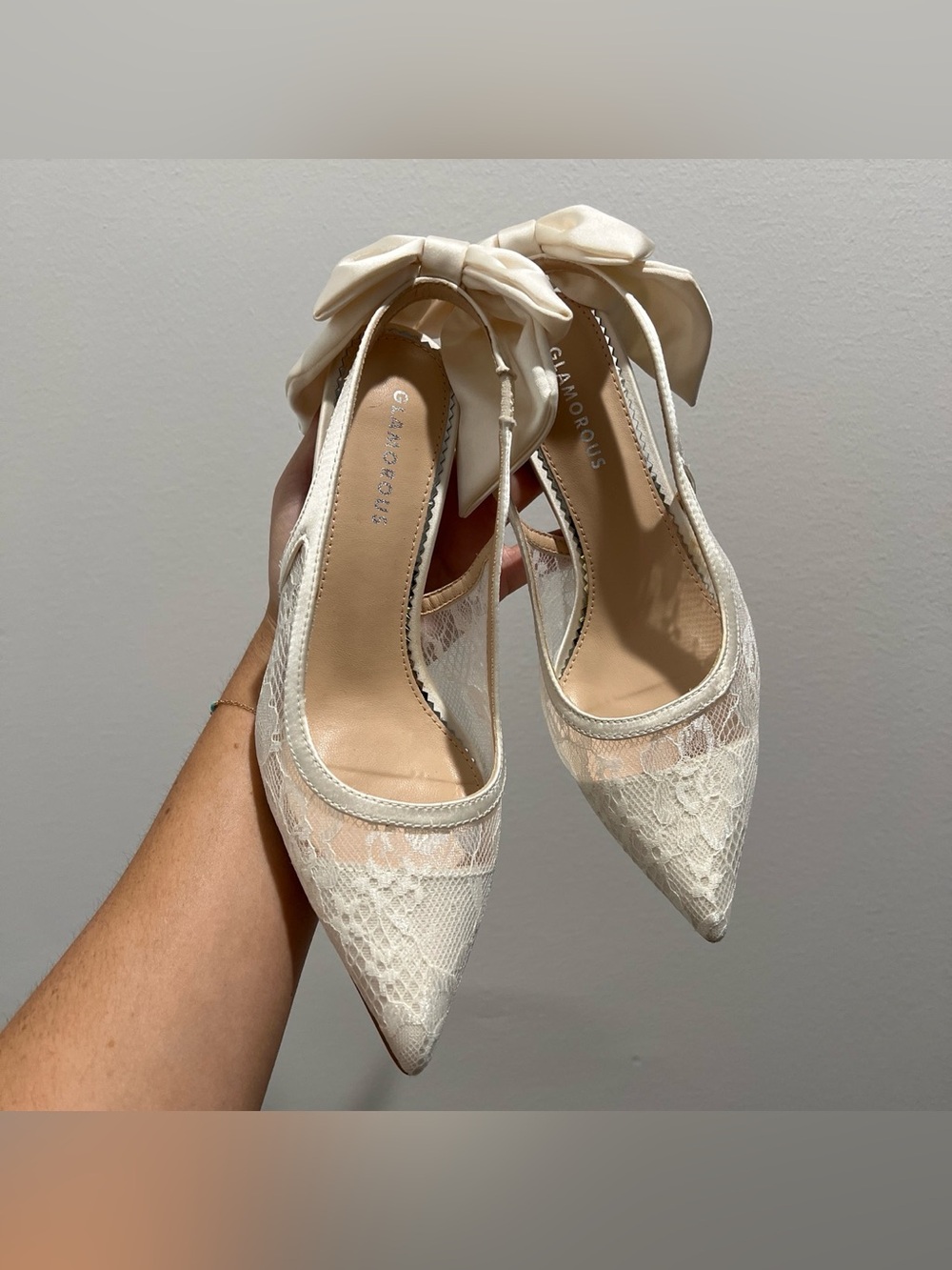 Glamorous Lace Pointed Slingback Heels with Bow Accent
